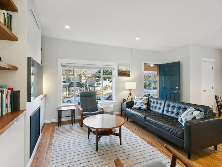 5023 Windsor Street, Vancouver, BC, V5W 3H6 - 5
