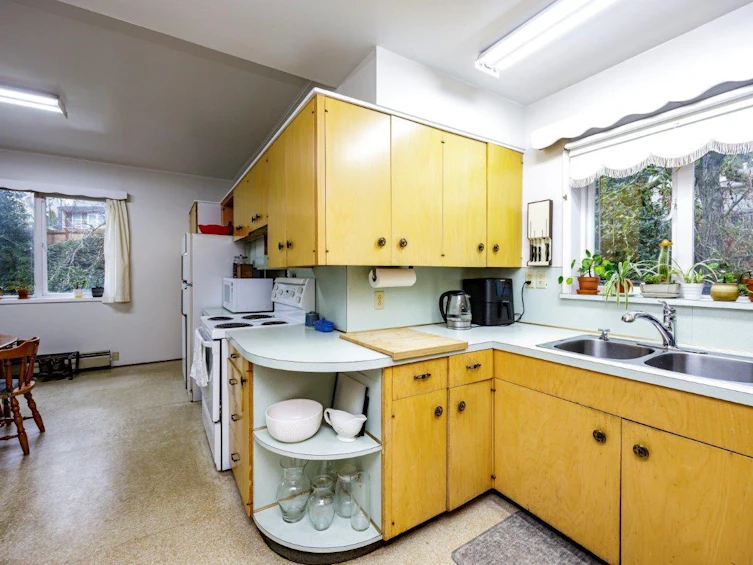 145-151 E Kings Road, North Vancouver, BC, V7N 1H4 - 20