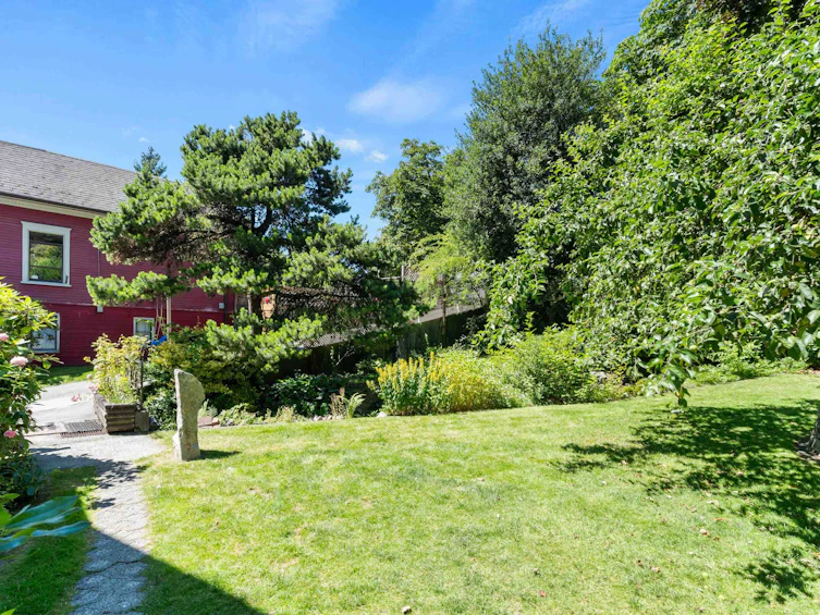 145-151 E Kings Road, North Vancouver, BC, V7N 1H4 - 35