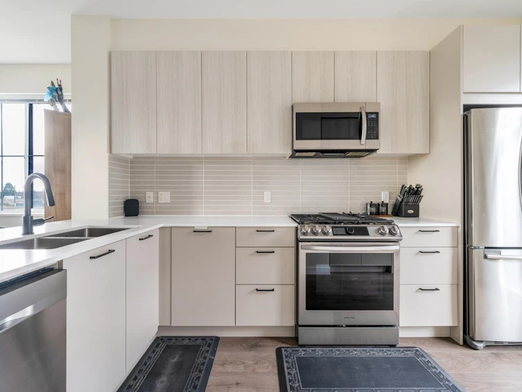 24-488 Furness Street, New Westminster, BC, V3M 0M1 - 6