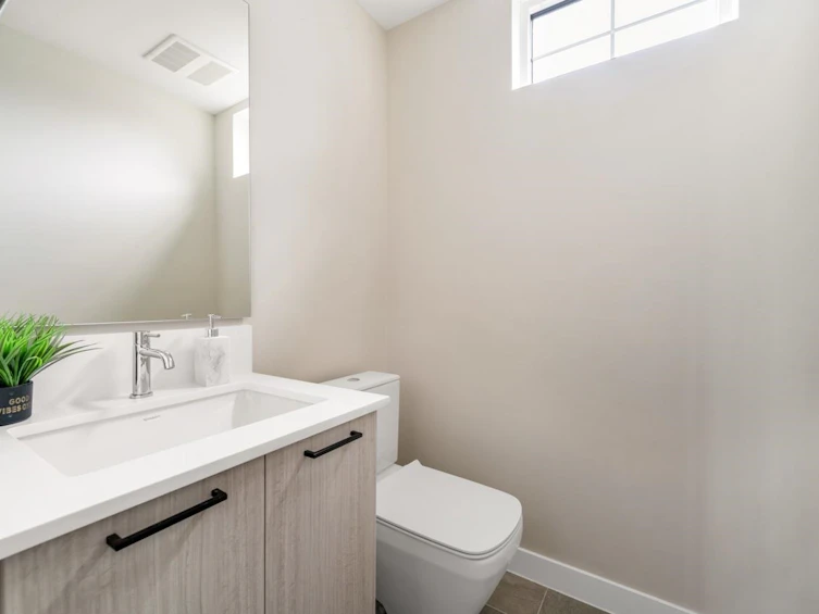 24-488 Furness Street, New Westminster, BC, V3M 0M1 - 22