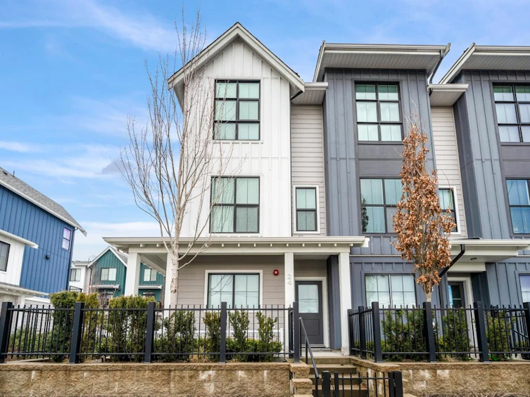 24-488 Furness Street, New Westminster, BC, V3M 0M1 - 3