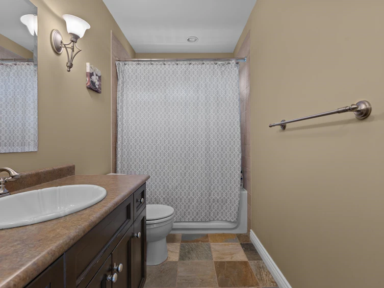 6-33925 Araki Court, Mission, BC, V2V 7R4 - 24