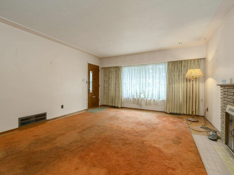 5359 Commercial Street, Vancouver, BC, V5P 3N4 - 3
