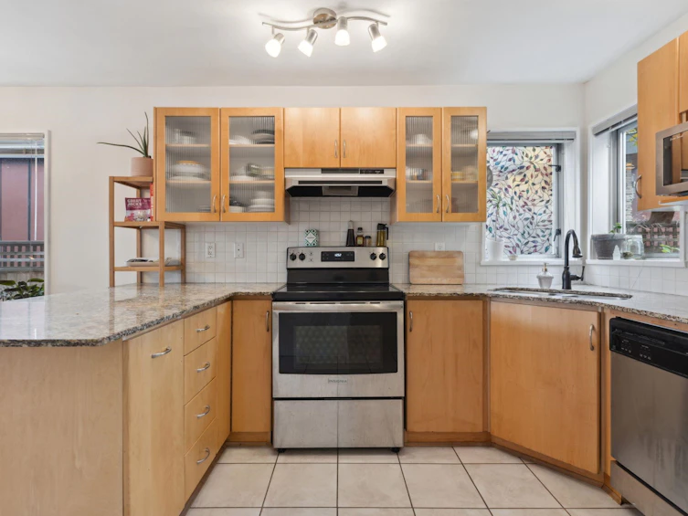 C-229 W 5th Street, North Vancouver, BC, V7M 1J9 - 13