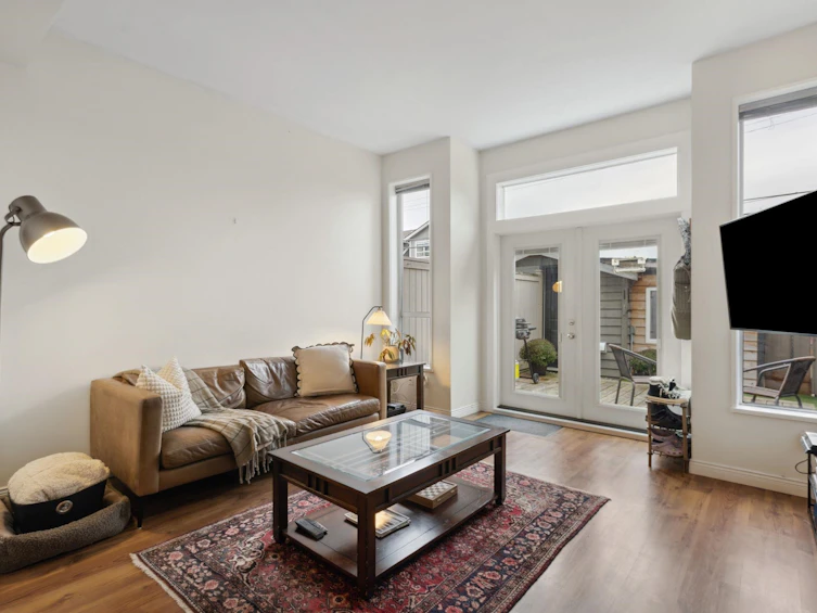 C-229 W 5th Street, North Vancouver, BC, V7M 1J9 - 3