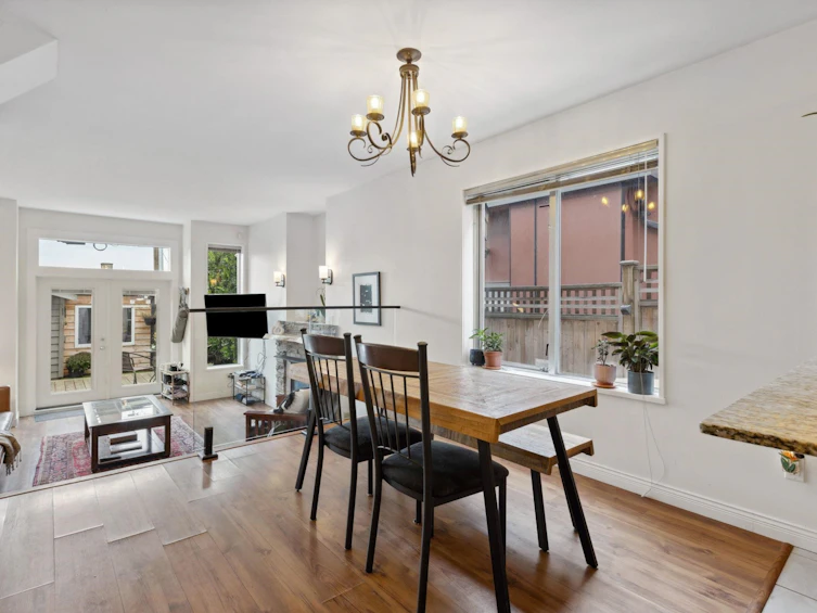 C-229 W 5th Street, North Vancouver, BC, V7M 1J9 - 10