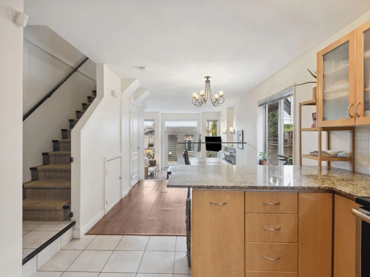 C-229 W 5th Street, North Vancouver, BC, V7M 1J9 - 14