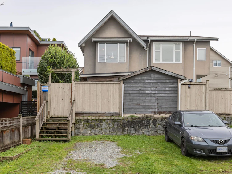C-229 W 5th Street, North Vancouver, BC, V7M 1J9 - 25