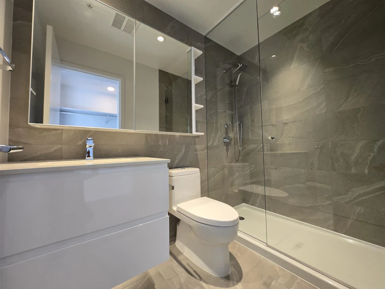 426-6808 Minoru Boulevard, Richmond, BC, V6Y 0M7 - 17