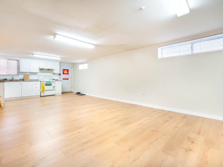 5417 Chambers Street, Vancouver, BC, V5R 3M3 - 18