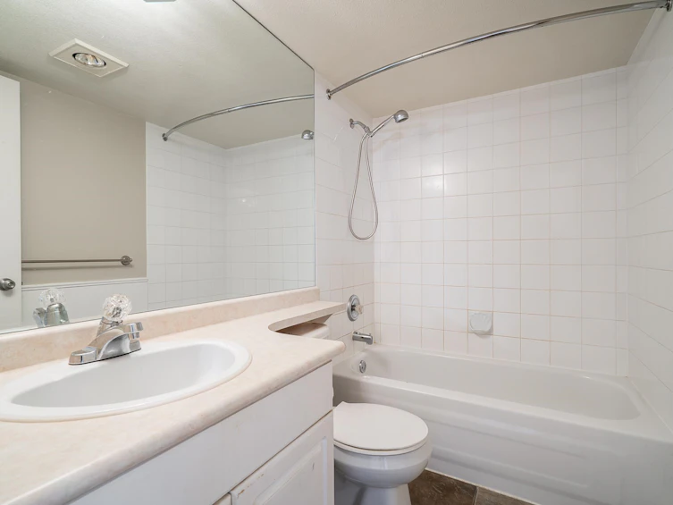210-32085 George Ferguson Way, Abbotsford, BC, V2T 2K7 - 7