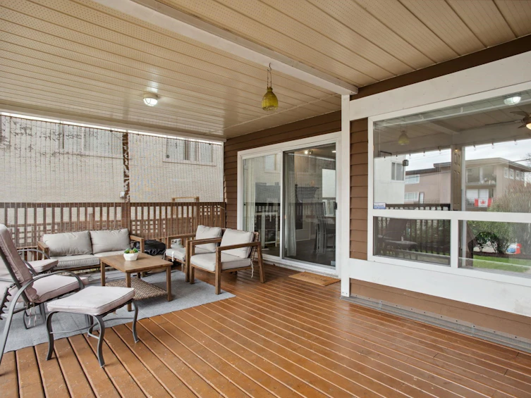 451 W 16th Street, North Vancouver, BC, V7M 1V1 - 3