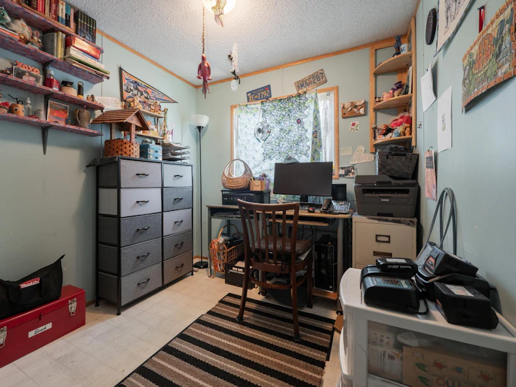 753 Steinbrunner Road, Gibsons, BC, V0N 1V9 - 16