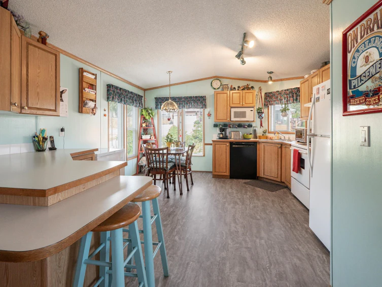 753 Steinbrunner Road, Gibsons, BC, V0N 1V9 - 5