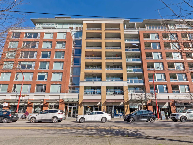 318-221 Union Street, Vancouver, BC, V6A 0B4