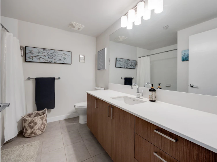 318-221 Union Street, Vancouver, BC, V6A 0B4 - 14