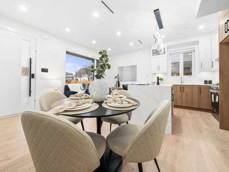 1-7668 Main Street, Vancouver, BC, V5X 3K3 - 6