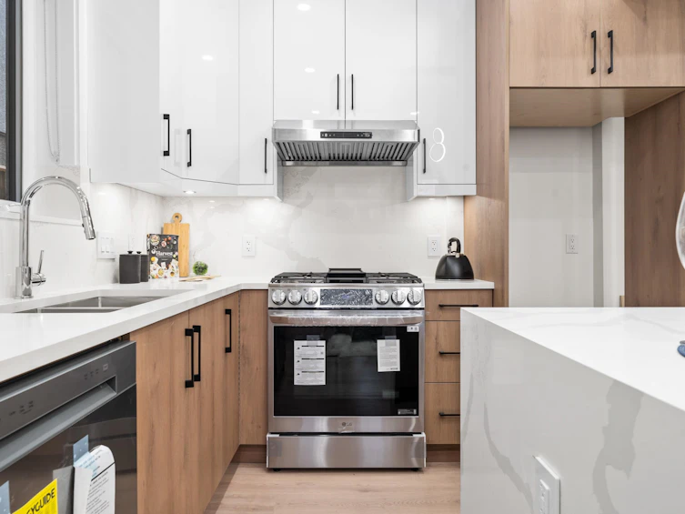 1-7668 Main Street, Vancouver, BC, V5X 3K3 - 13