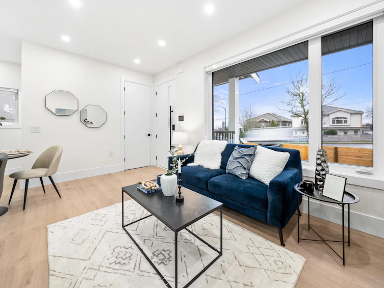 1-7668 Main Street, Vancouver, BC, V5X 3K3 - 3