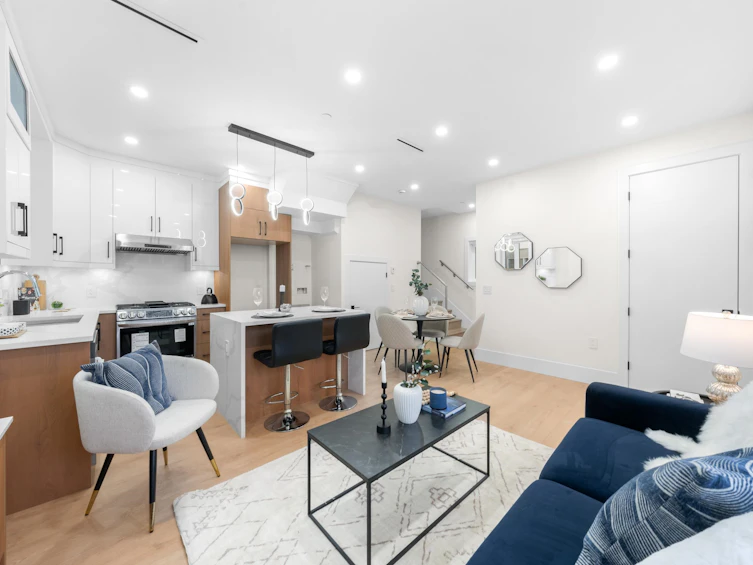 1-7668 Main Street, Vancouver, BC, V5X 3K3 - 5
