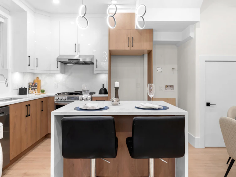 1-7668 Main Street, Vancouver, BC, V5X 3K3 - 10