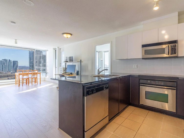 1906-4118 Dawson Street, Burnaby, BC, V5C 0A3 - 2
