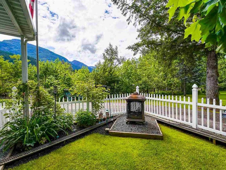 1-30860 Trans Canada Highway, Hope, BC, V0K 2S0 - 4