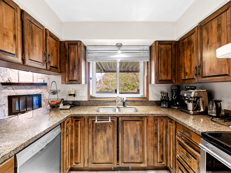 14492 91 Avenue, Surrey, BC, V3R 7Y6 - 10