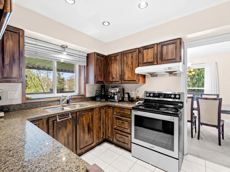 14492 91 Avenue, Surrey, BC, V3R 7Y6 - 11