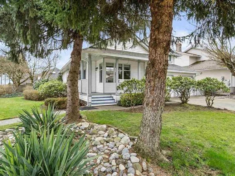 16738 79a Avenue, Surrey, BC, V4N 0J1