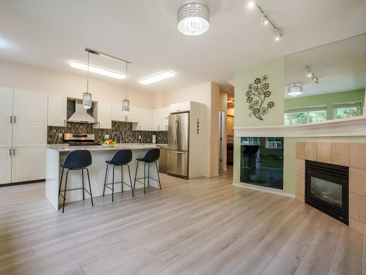 86-8415 Cumberland Place, Burnaby, BC, V3N 5C3 - 7