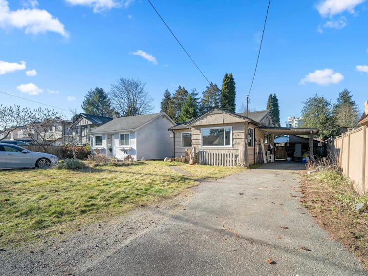 1781 Bowser Avenue, North Vancouver, BC, V7P 2Y6 - 3