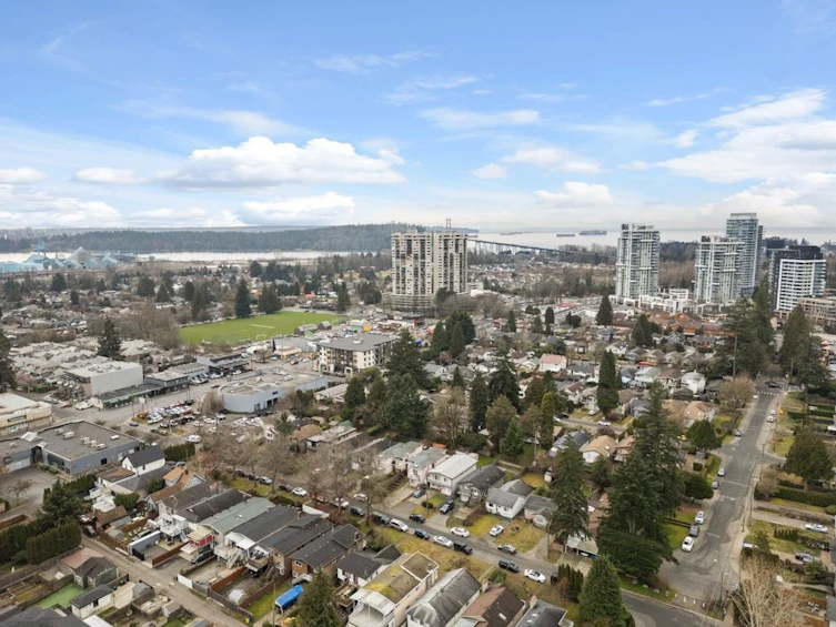 1781 Bowser Avenue, North Vancouver, BC, V7P 2Y6 - 36