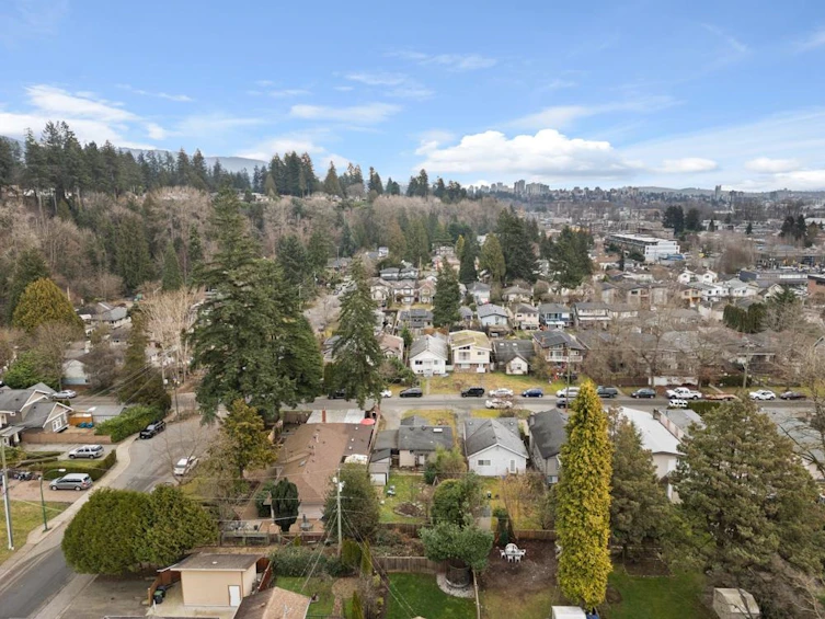 1781 Bowser Avenue, North Vancouver, BC, V7P 2Y6 - 30