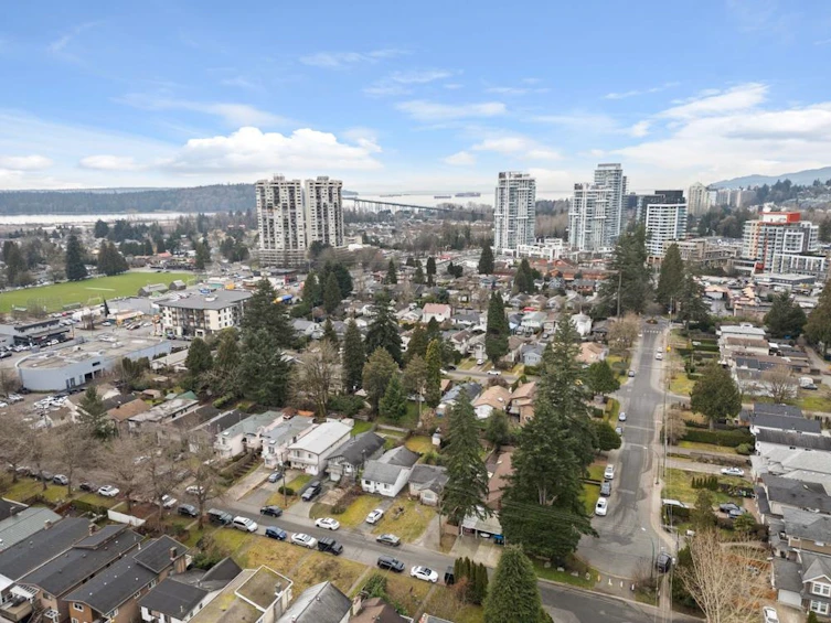 1781 Bowser Avenue, North Vancouver, BC, V7P 2Y6 - 35