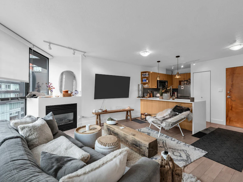 606 - 501 Pacific Street, Vancouver BC V6Z 2X6