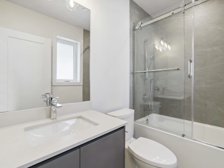6231 Blundell Road, Richmond, BC, V7C 1H7 - 12