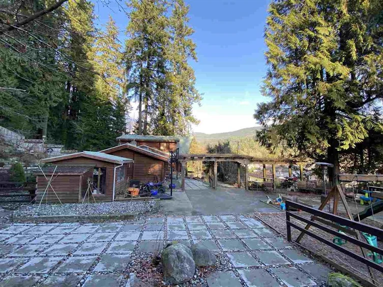 1458 Pipeline Road, Coquitlam, BC, V3E 2X1 - 5