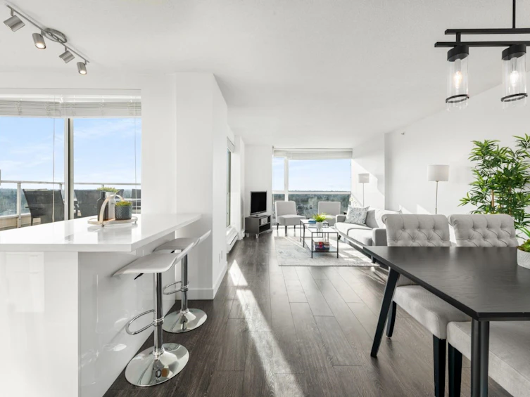 1402-7760 Granville Avenue, Richmond, BC, V6Y 4C2