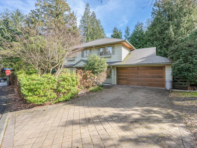 5202 Sprucefeild Road, West Vancouver BC V7W 2X6