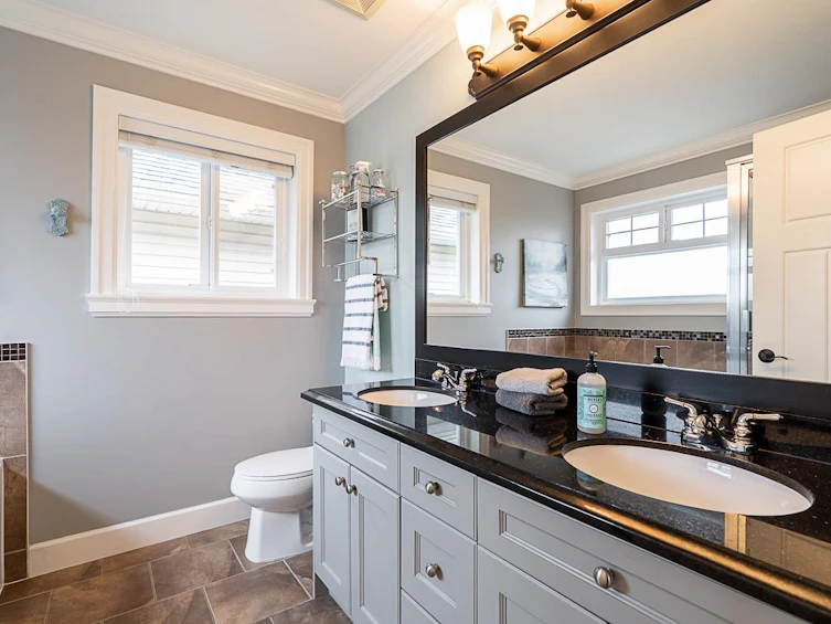 19089 67a Avenue, Surrey, BC, V4N 6A6 - 10