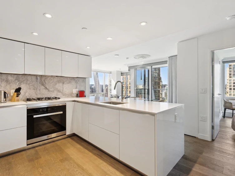 1407-1111 Richards Street, Vancouver, BC, V6B 0S3 - 12