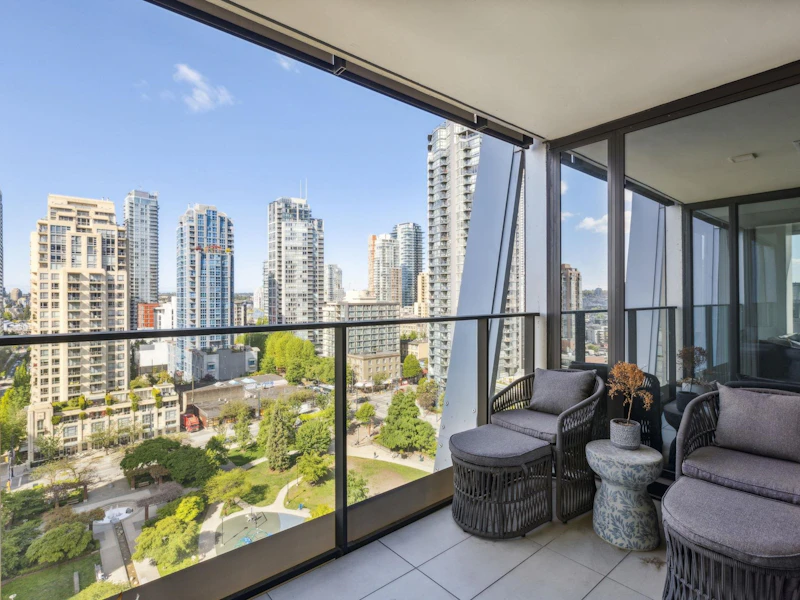 1407 - 1111 Richards Street, Vancouver BC