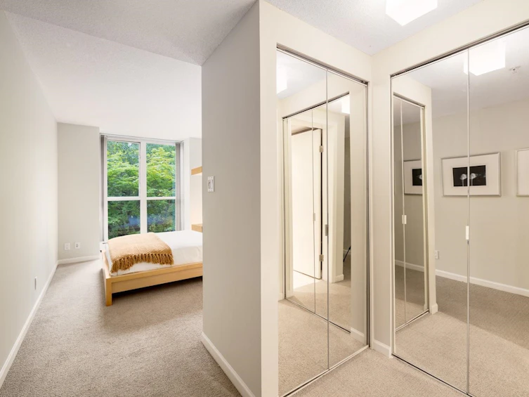 202-1228 Marinaside Crescent, Vancouver, BC, V6Z 2W4 - 10