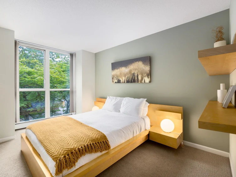 202-1228 Marinaside Crescent, Vancouver, BC, V6Z 2W4 - 11
