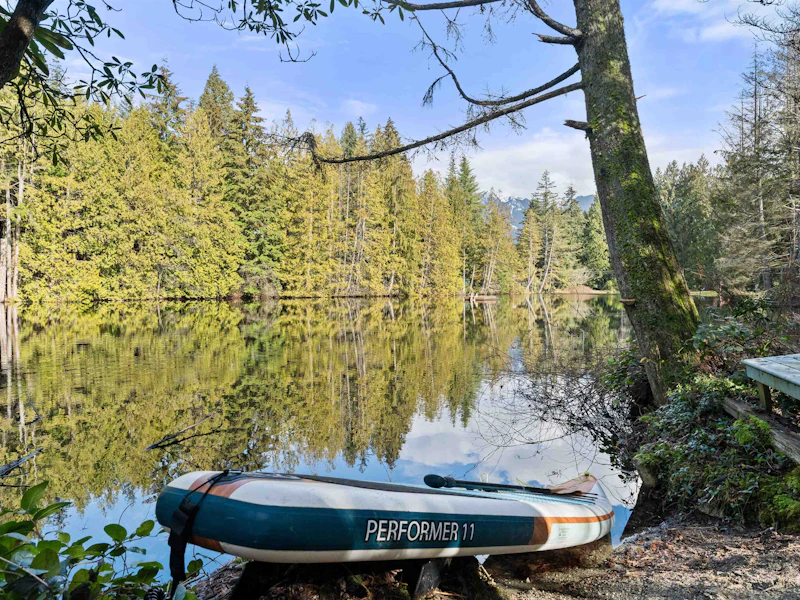 945 Groveland Road, West Vancouver BC V7S 1Y9