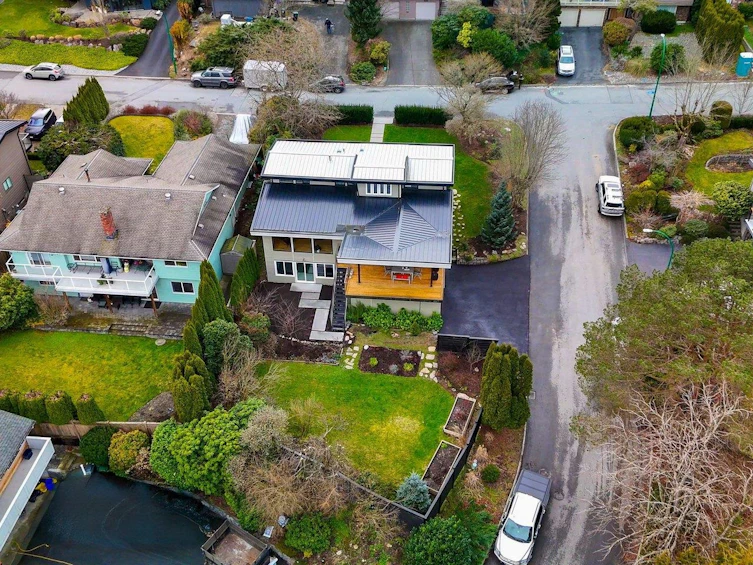418 Felton Road, North Vancouver, BC, V7G 1Z7 - 6