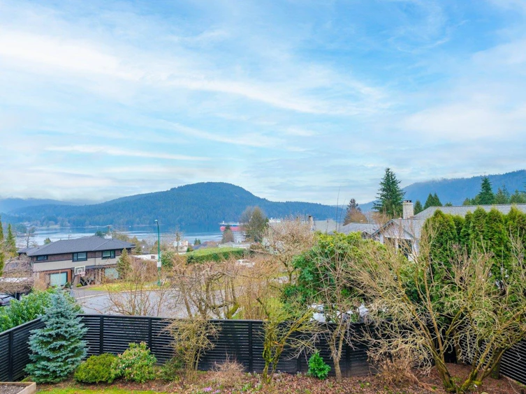 418 Felton Road, North Vancouver, BC, V7G 1Z7 - 21