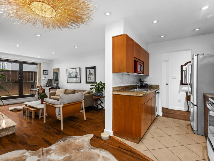 109-1855 Nelson Street, Vancouver, BC, V6G 1M9 - 4